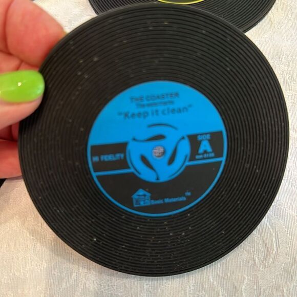Vintage Vinyl Record Coasters 45 RPM Rubber (Set of 4) - Picture 5 of 7